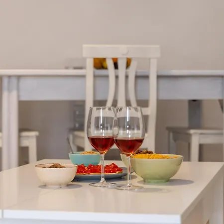 アパート Luna House