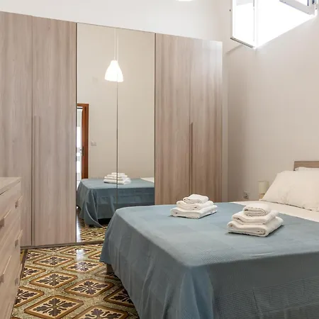 Luna House アパート